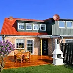 Casa vacanze Huus An't Diek, Maisonette In Deichnaehe, Naehe Norddeich Norden