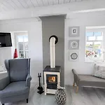 Nyaraló Huus An't Diek, Maisonette In Deichnaehe, Naehe Norddeich Norden