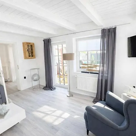 Huus An't Diek, Maisonette In Deichnaehe, Naehe Norddeich Semesterbostad