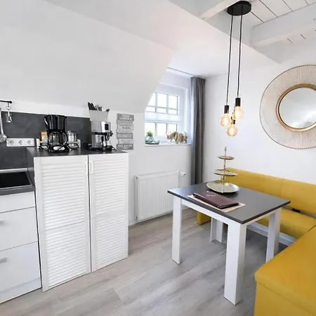 Huus An't Diek, Maisonette In Deichnaehe, Naehe Norddeich