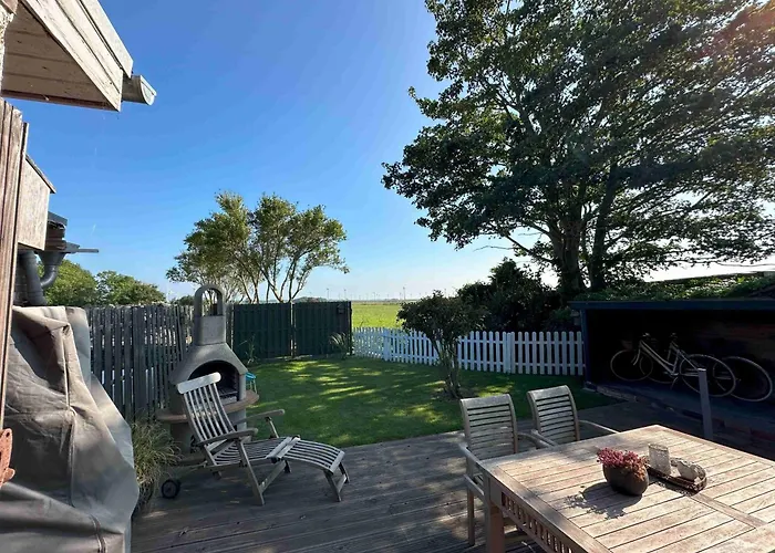 Huus An't Diek, Maisonette In Deichnaehe, Naehe Norddeich Semesterbostad